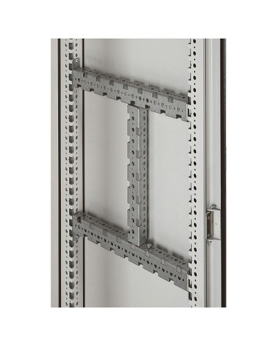 Траверс многофункциональный Legrand 048027 в Стерлитамаке Аксессуары для стоек и шкафов Pintop.ru