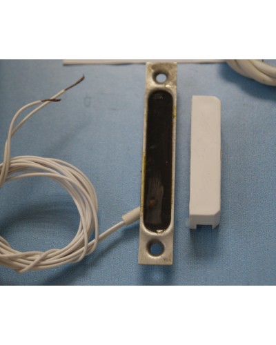 Извещатель охранный точечный мангито-контактный Магнито-Контакт Д9-00-2000 в Стерлитамаке Извещатели охранные Pintop.ru
