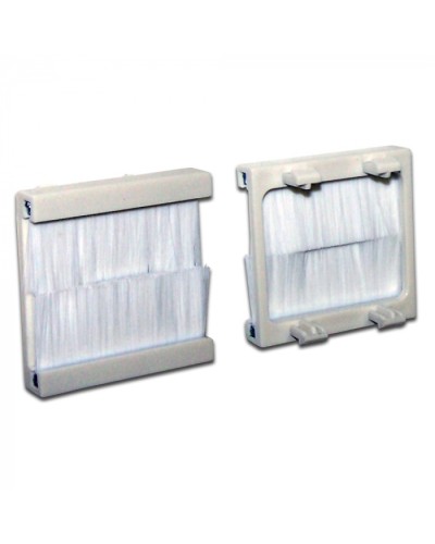 Вставка с белым щеточным вводом, 45х45 LANMASTER (LAN-SIP-23BR-WH) в Стерлитамаке Коннекторы ВО Pintop.ru